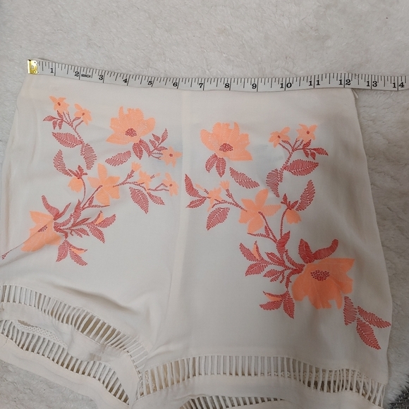 H&m floral short size 4 - Picture 6 of 14